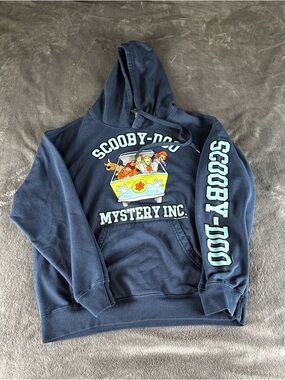 Scooby-Doo Sweatshirt Hoodie Unisex Medium Navy Mystery Machine Spell Out Sleeve